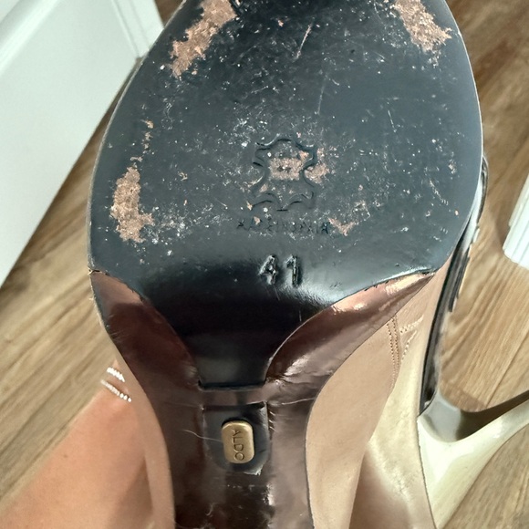 Aldo Metallic Champagne Embellished Heeled Boots size 41 ( pls read description) - Picture 6 of 8
